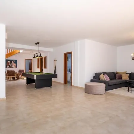 Casa Familia *